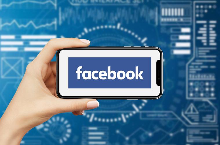 Facebook Introducing “Green Screen” for Live Videos